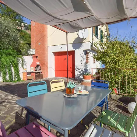 Cozy In بيت للعطل Santa Maria a Monte